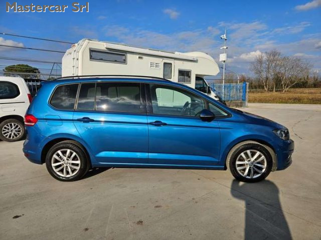 VOLKSWAGEN Touran usata, con Controllo trazione