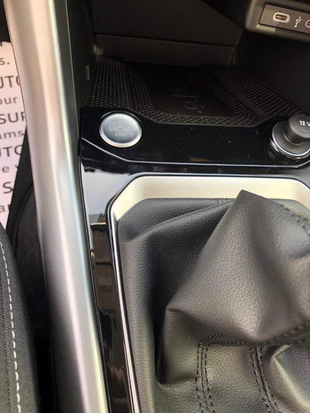 VOLKSWAGEN T-Roc usata, con Chiusura centralizzata telecomandata
