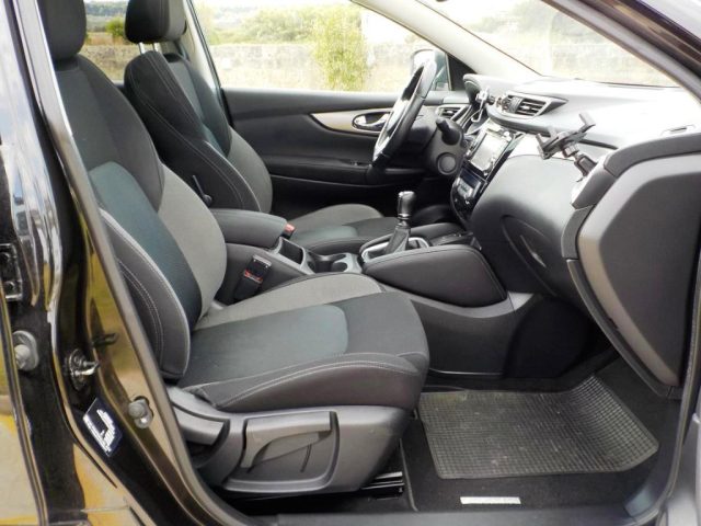 NISSAN Qashqai usata, con Sensori di parcheggio posteriori