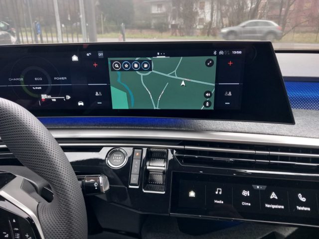 PEUGEOT 3008 usata, con Airbag testa