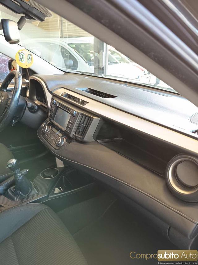 TOYOTA RAV 4 MY23 usata 30