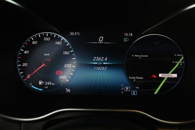MERCEDES-BENZ GLC 220 usata 6
