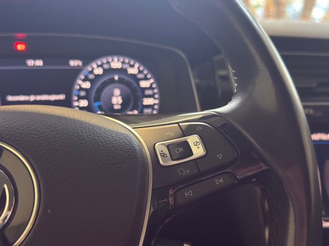 VOLKSWAGEN Golf usata, con Sistema di navigazione