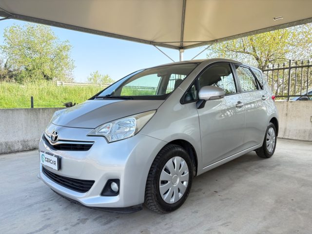 TOYOTA Verso-S usata, con ABS