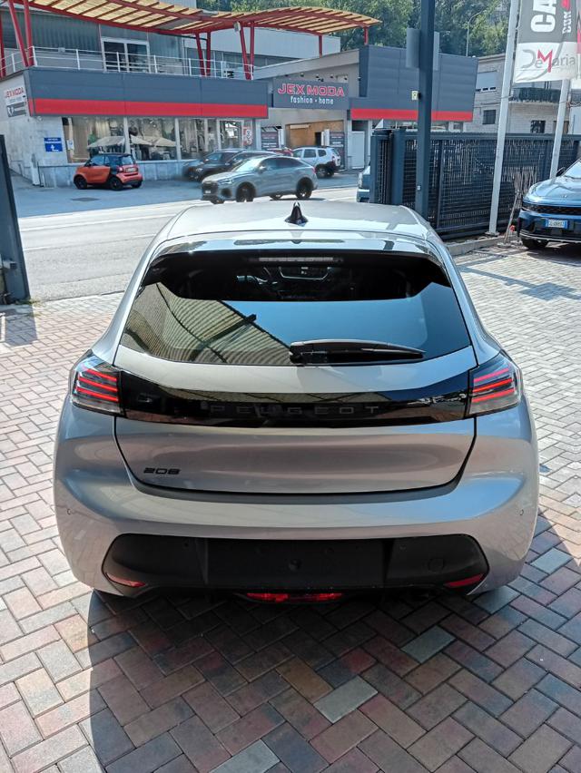 PEUGEOT 208 usata, con Boardcomputer