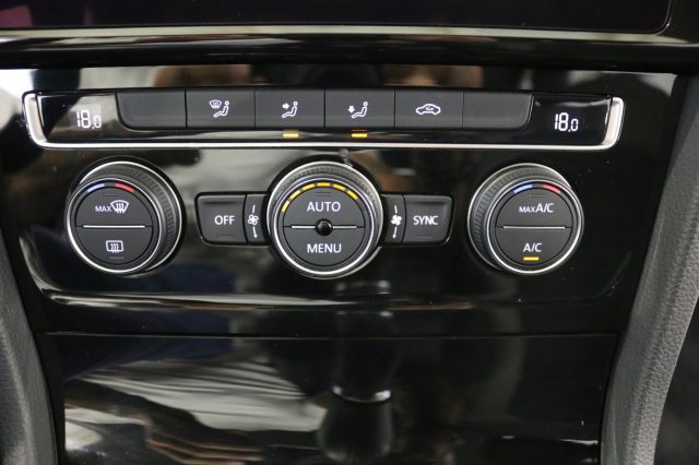 VOLKSWAGEN Golf usata, con Sedili sportivi