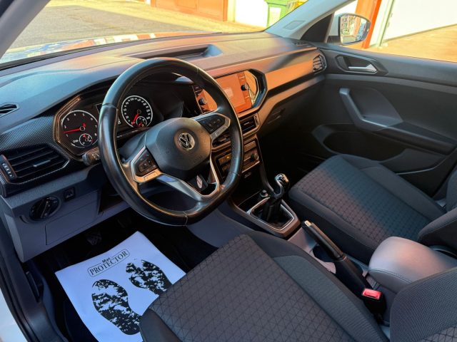 VOLKSWAGEN T-Cross usata, con Autoradio