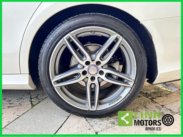 MERCEDES-BENZ E 220 usata 11