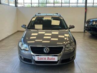 VOLKSWAGEN Passat usata, con Airbag