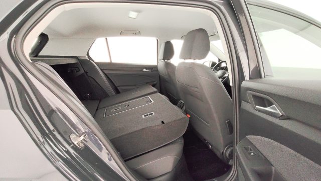 VOLKSWAGEN Golf usata, con Climatizzatore automatico, 2 zone