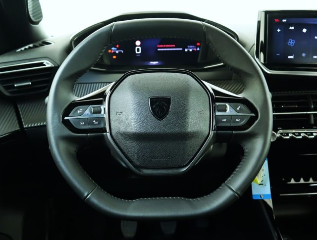 PEUGEOT 2008 usata, con Sedile posteriore sdoppiato
