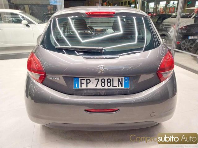 PEUGEOT 208 usata, con Autoradio