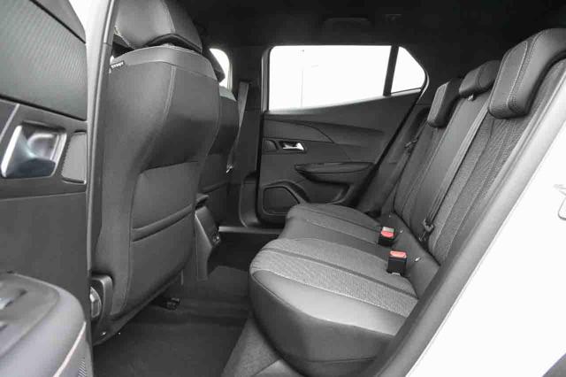 PEUGEOT 2008 usata, con Controllo automatico clima
