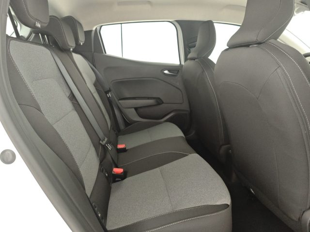 RENAULT Clio usata, con Fari LED