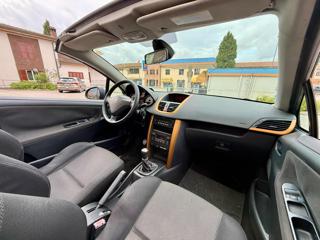 PEUGEOT 207 usata, con Fari LED