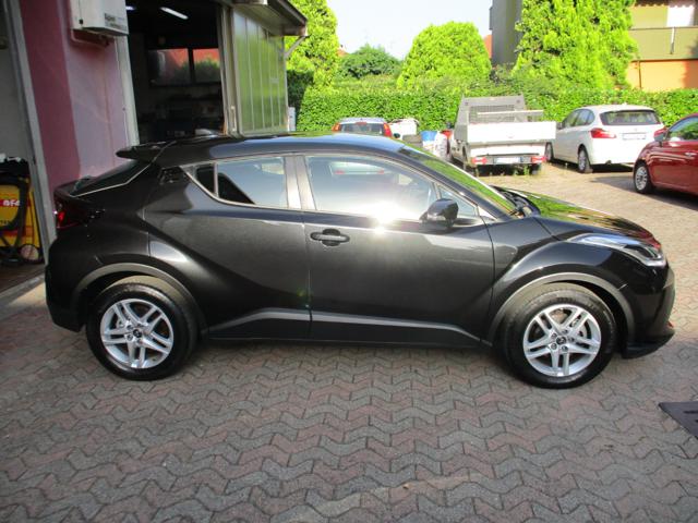 TOYOTA C-HR usata, con Climatizzatore