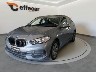 BMW 116 5P. Advantage