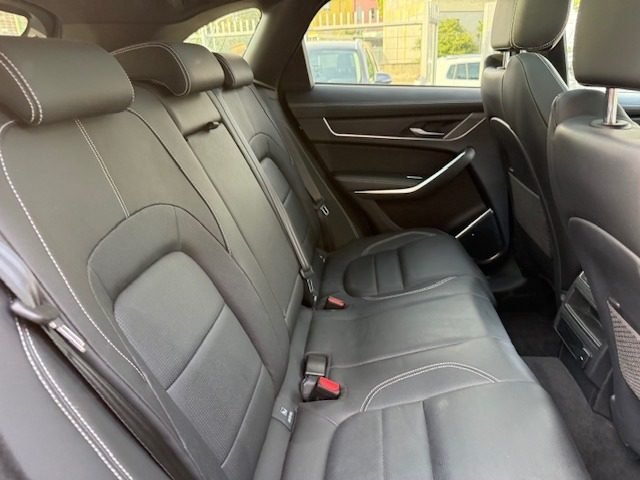 JAGUAR F-Pace usata, con ESP
