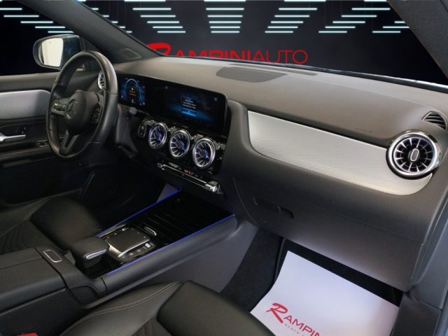MERCEDES-BENZ GLA 180 usata 19