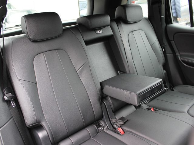 MERCEDES-BENZ GLB 180 usata, con Interni in pelle