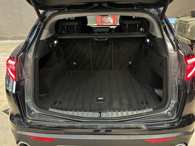 ALFA ROMEO Stelvio usata, con Vetri oscurati
