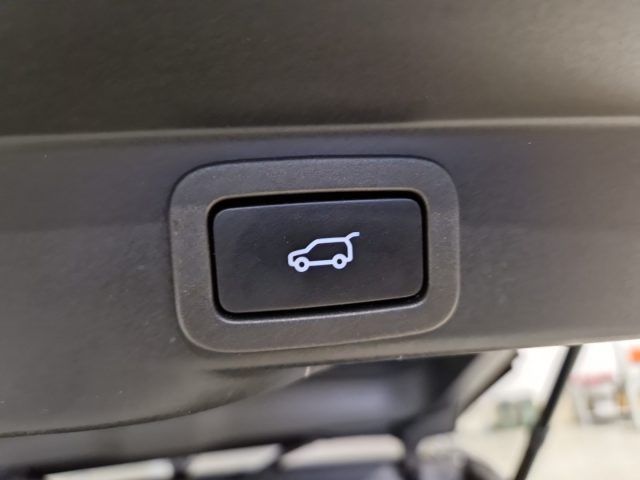 LAND ROVER Range Rover Sport usata, con USB