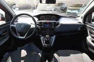 LANCIA Ypsilon usata, con ESP