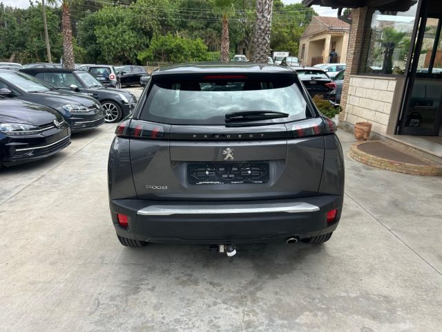 PEUGEOT 2008 usata, con Autoradio