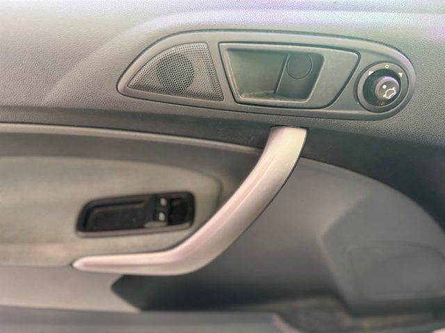 FORD Fiesta usata 8