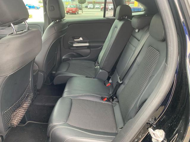 MERCEDES-BENZ GLA 200 usata, con Fari LED