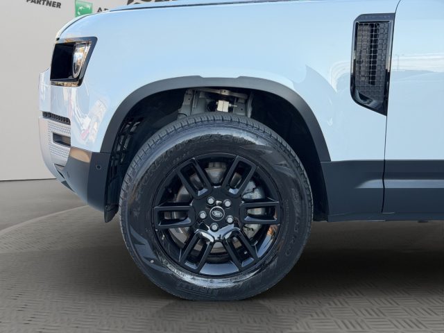 LAND ROVER Defender usata, con Bluetooth