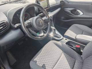 TOYOTA Yaris usata, con Volante in pelle