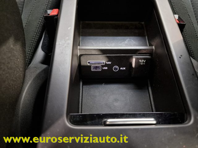 LAND ROVER Discovery Sport usata, con Luci diurne LED