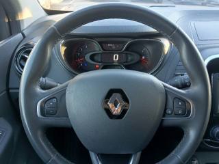 RENAULT Captur usata, con Autoradio