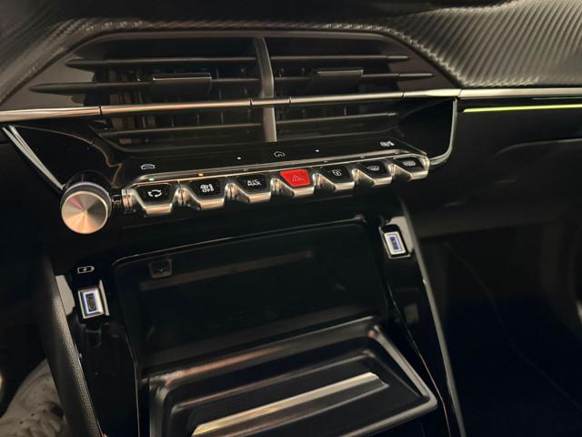 PEUGEOT 2008 usata, con Interni in pelle