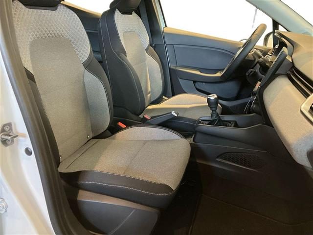 RENAULT Clio usata, con Fari LED