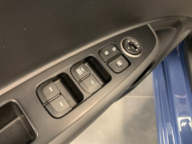 HYUNDAI i10 usata, con Fari LED
