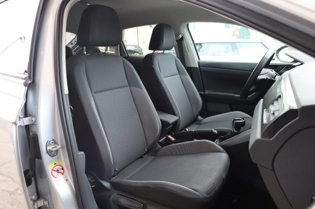 VOLKSWAGEN Taigo usata, con Fendinebbia