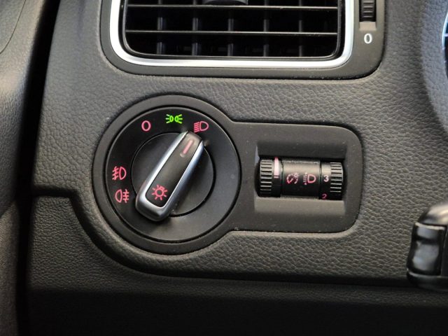 VOLKSWAGEN Polo usata, con Sensori di parcheggio posteriori