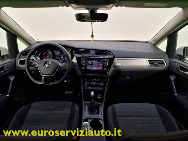 VOLKSWAGEN Touran usata, con Servosterzo
