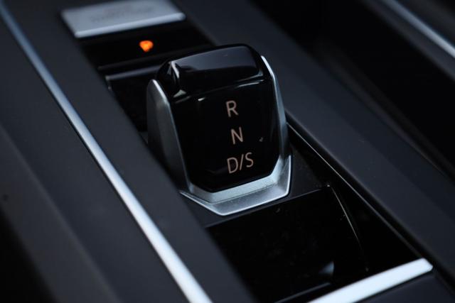 VOLKSWAGEN Golf usata, con Cruise Control
