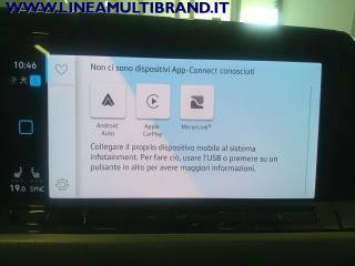 VOLKSWAGEN Golf usata, con Touch screen