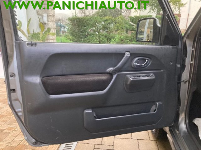 SUZUKI Jimny usata, con Servosterzo