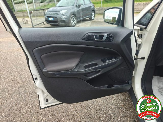 FORD EcoSport usata, con Autoradio