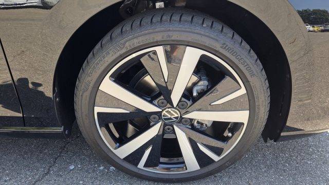 VOLKSWAGEN Golf usata, con Autoradio