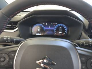 SUZUKI Across usata, con Fendinebbia