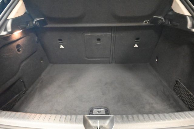 MERCEDES-BENZ GLA 180 usata 25