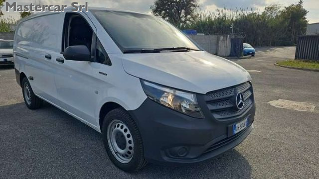 MERCEDES-BENZ Vito usata, con Airbag