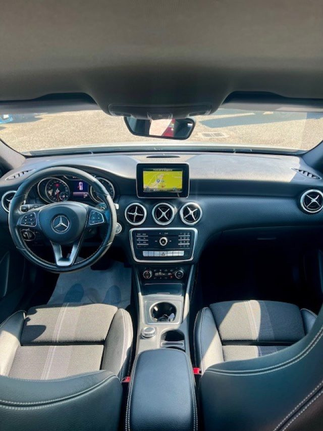 MERCEDES-BENZ A 200 usata, con Cerchi in lega