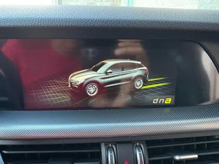 ALFA ROMEO Stelvio usata, con Vetri oscurati